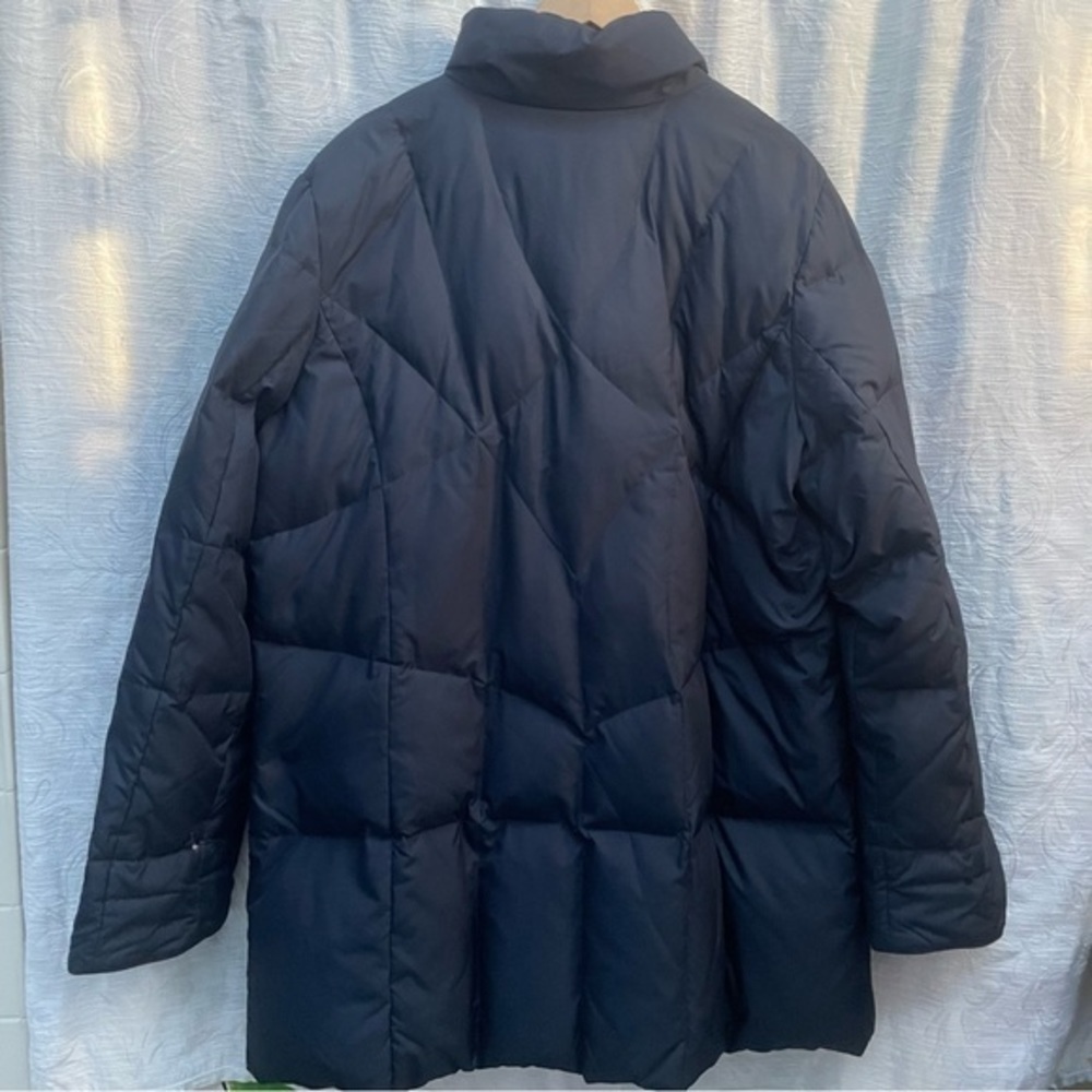 Schneiders of Salzburg SAMIRA Luxury Down Puffer Jacket in Navy - Picture 2 of 11